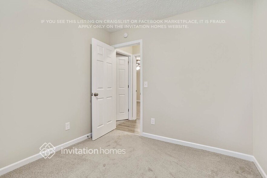 Building Photo - 6556 Willow Ln