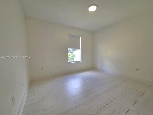 Building Photo - 242 NW 51st Ave
