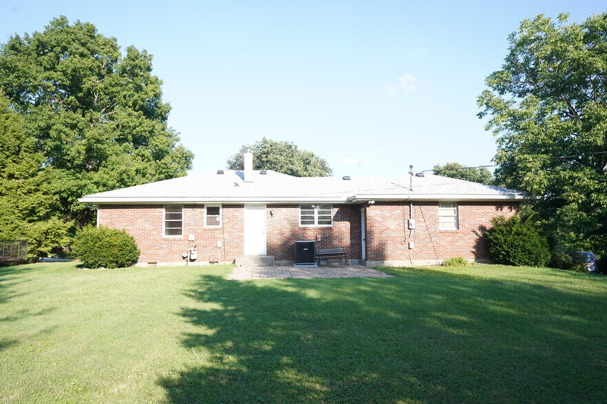 Building Photo - 43 Hilltop Rd