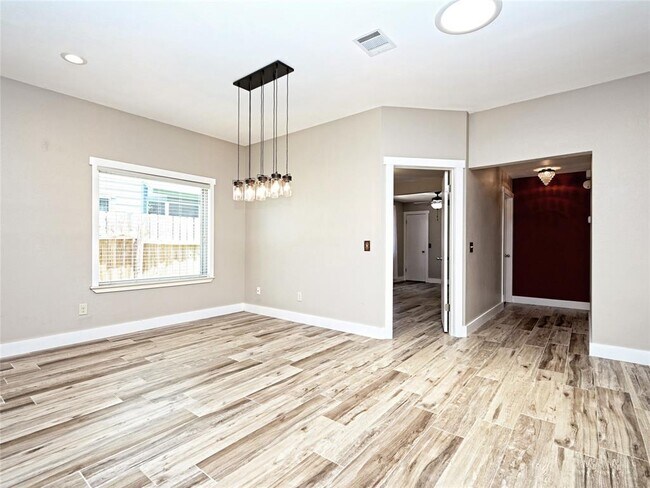 Building Photo - 8406 Racine Trail