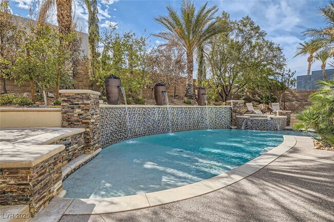 Building Photo - 5367 Secluded Brook Cir