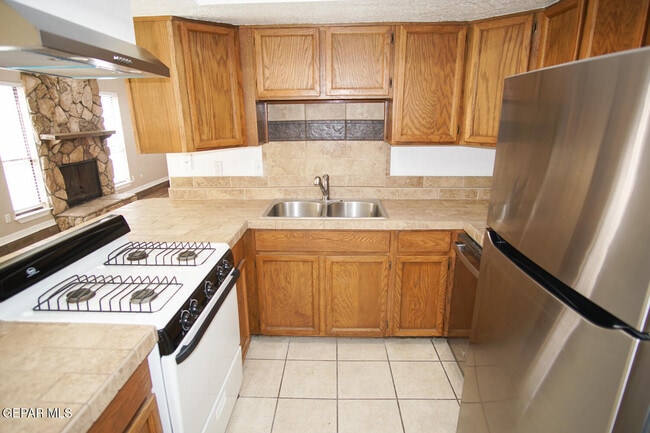 Building Photo - 1582 Bengal Dr