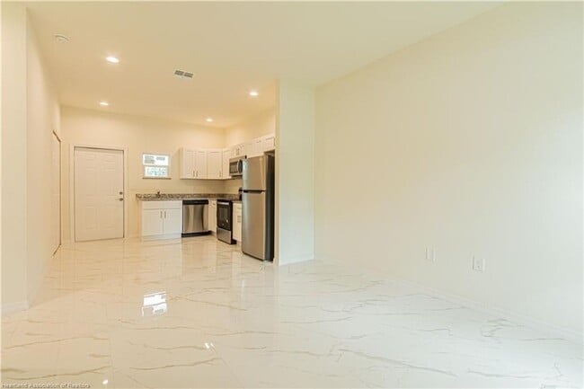 Building Photo - BRAND NEW-MOVE IN READY TWO BEDROOM/2 BATH SINGLE FAMILY HOME