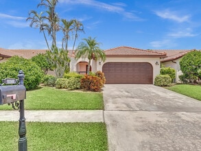 Building Photo - 7747 Villa Nova Dr