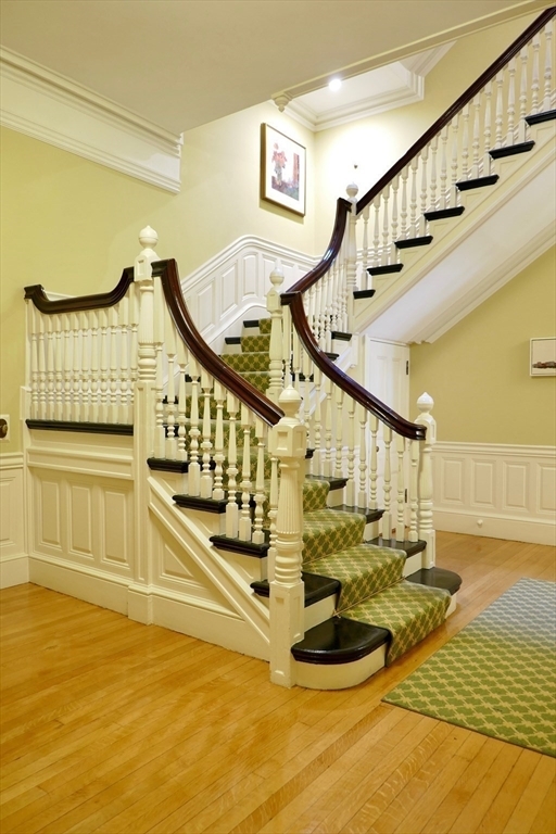 Primary Photo - 404 Marlborough St
