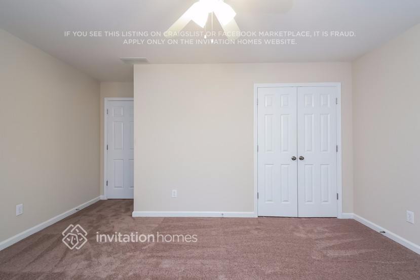Building Photo - 5171 Silhouette Ln SW