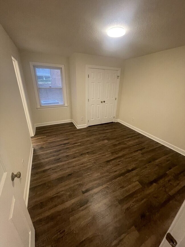 Building Photo - 2 Bedroom 2 Bathroom Condo!