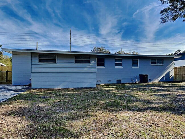Building Photo - Renovated 3BR/2BA Home in Arlington Hills Jacksonville | Garage & Fenced Yard