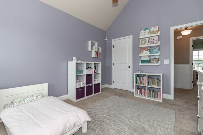 Building Photo - 5461 Everlook Cir