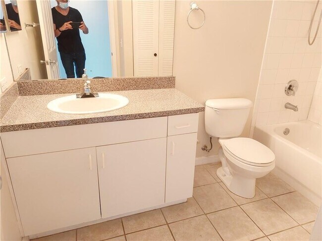 Building Photo - 5001 Wiles Rd