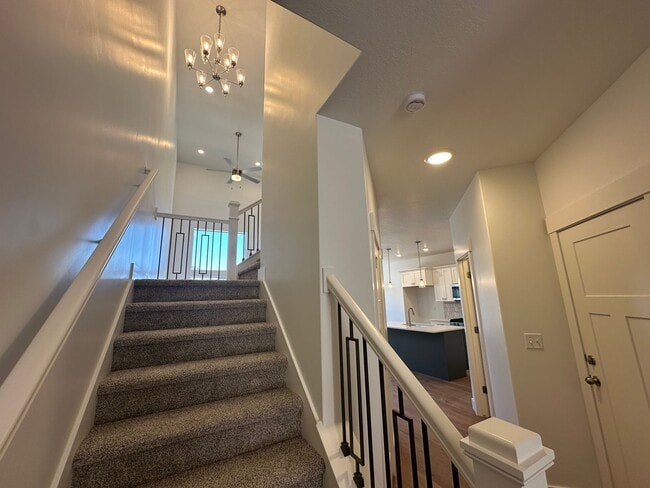 Building Photo - 5228 Acacia Dr