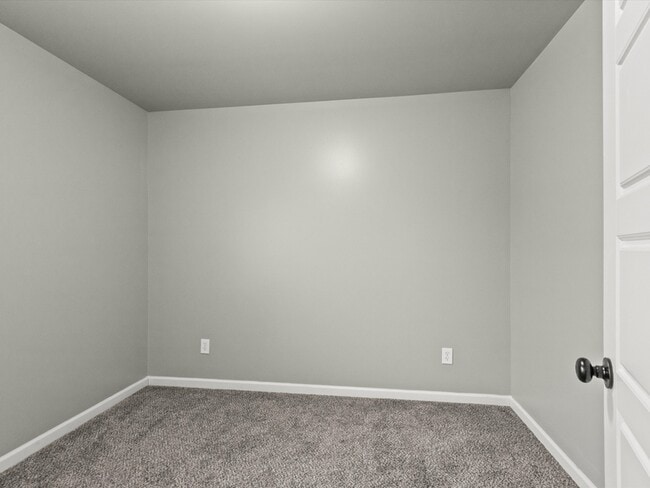 Building Photo - 148 Walkers Hill Rd