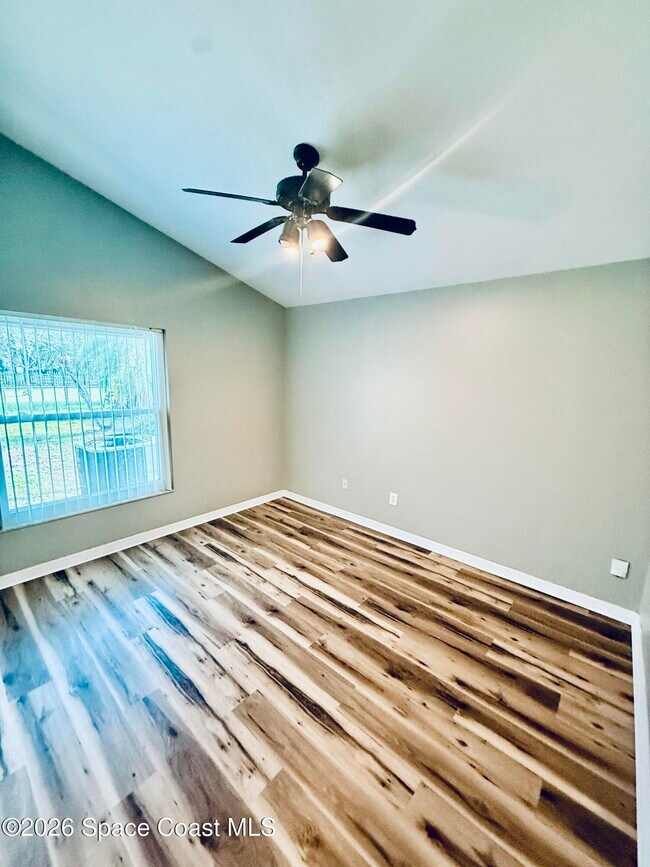 Building Photo - 1686 Rustic Way
