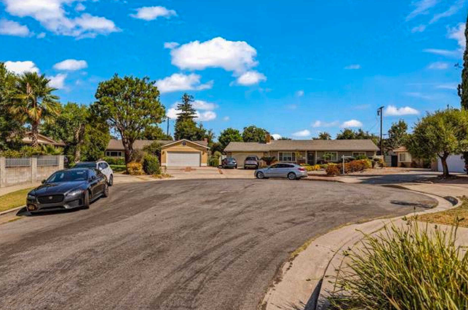 Building Photo - 9541 Debra Ave