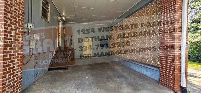 Building Photo - 1000 E Lafayette St