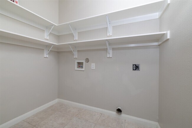 Building Photo - 6201 Verdon Gorge Dr