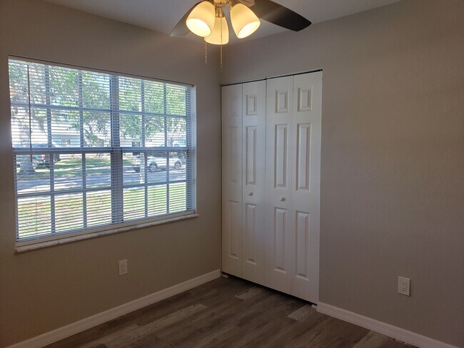 Building Photo - Annual Rental: Fully Remodeled! Charming Single-family Home with Single car garage