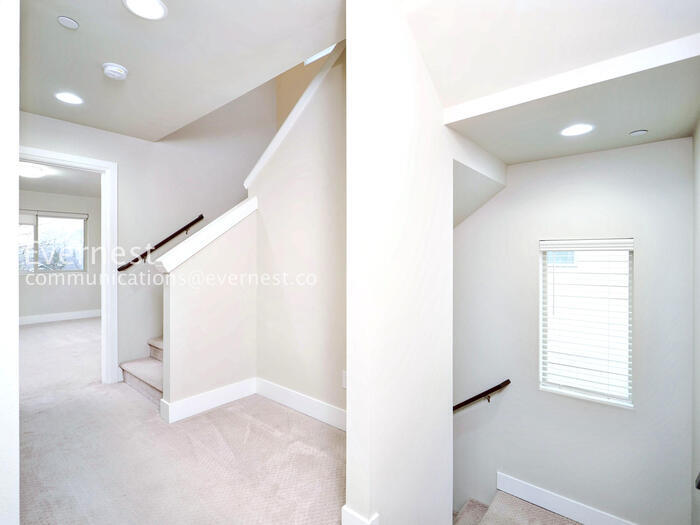 Building Photo - 14830 16th Pl W