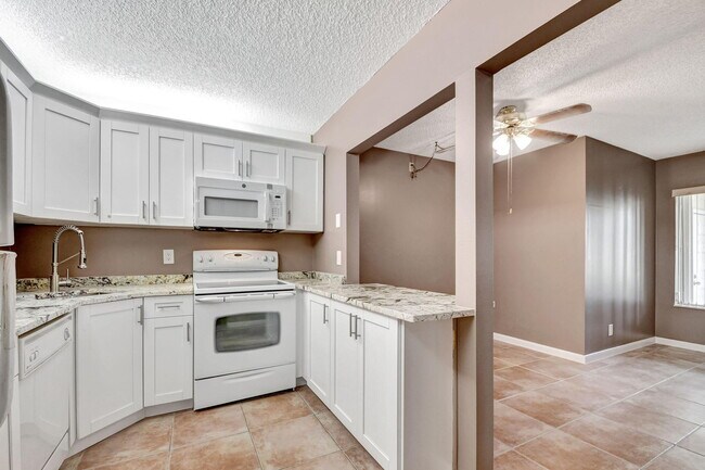 Building Photo - 3531 Tall Pine Way
