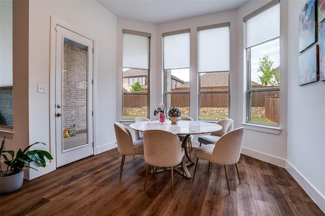 Building Photo - 1308 Bluebonnet Ln