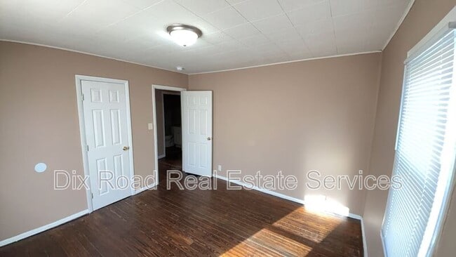 Building Photo - 1724 Winton St