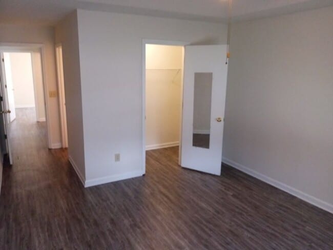 Building Photo - 476 Fairchase Ct