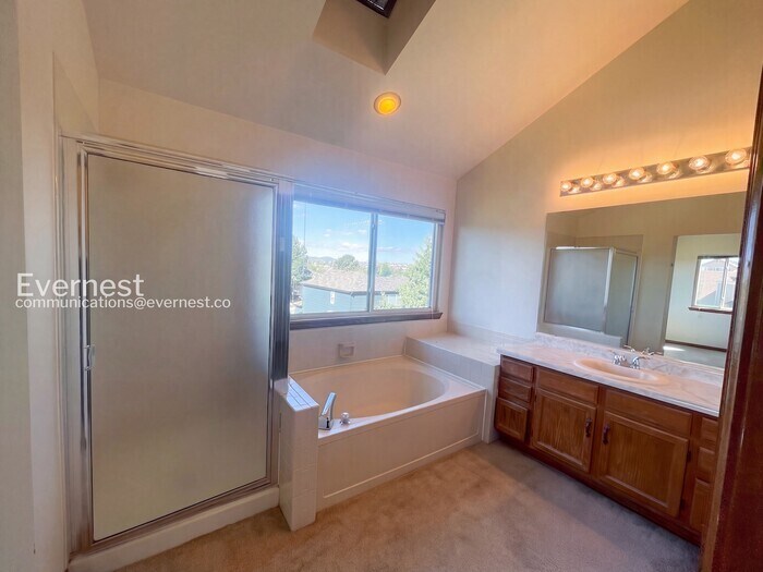 Building Photo - 4930 Sprangler Dr