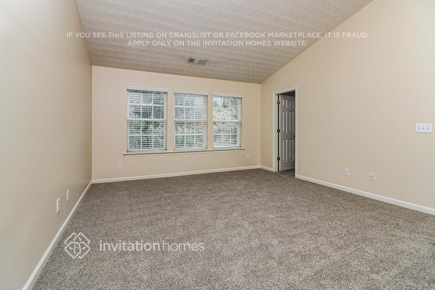 Building Photo - 214 Weatherstone Pointe Dr