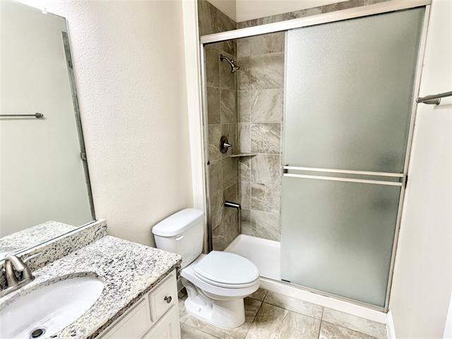 Building Photo - 1500 Grove Dr