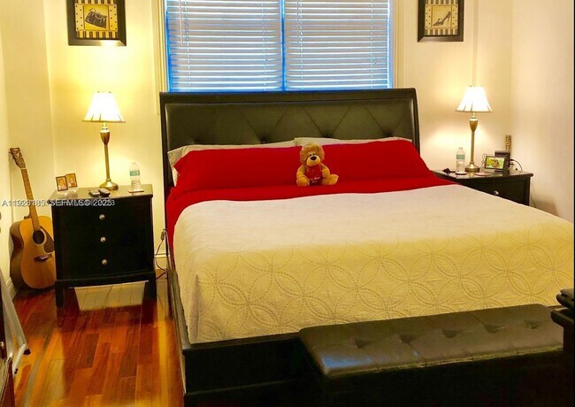 Building Photo - 19390 Collins Ave