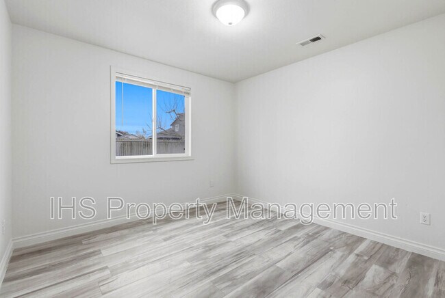 Building Photo - 8503 Desoto Dr