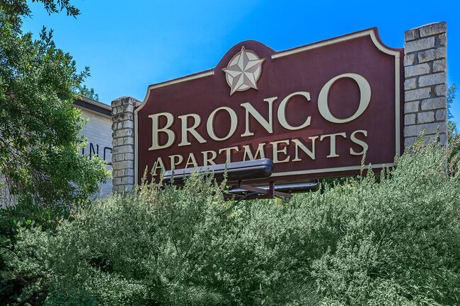 Building Photo - Bronco Apartments