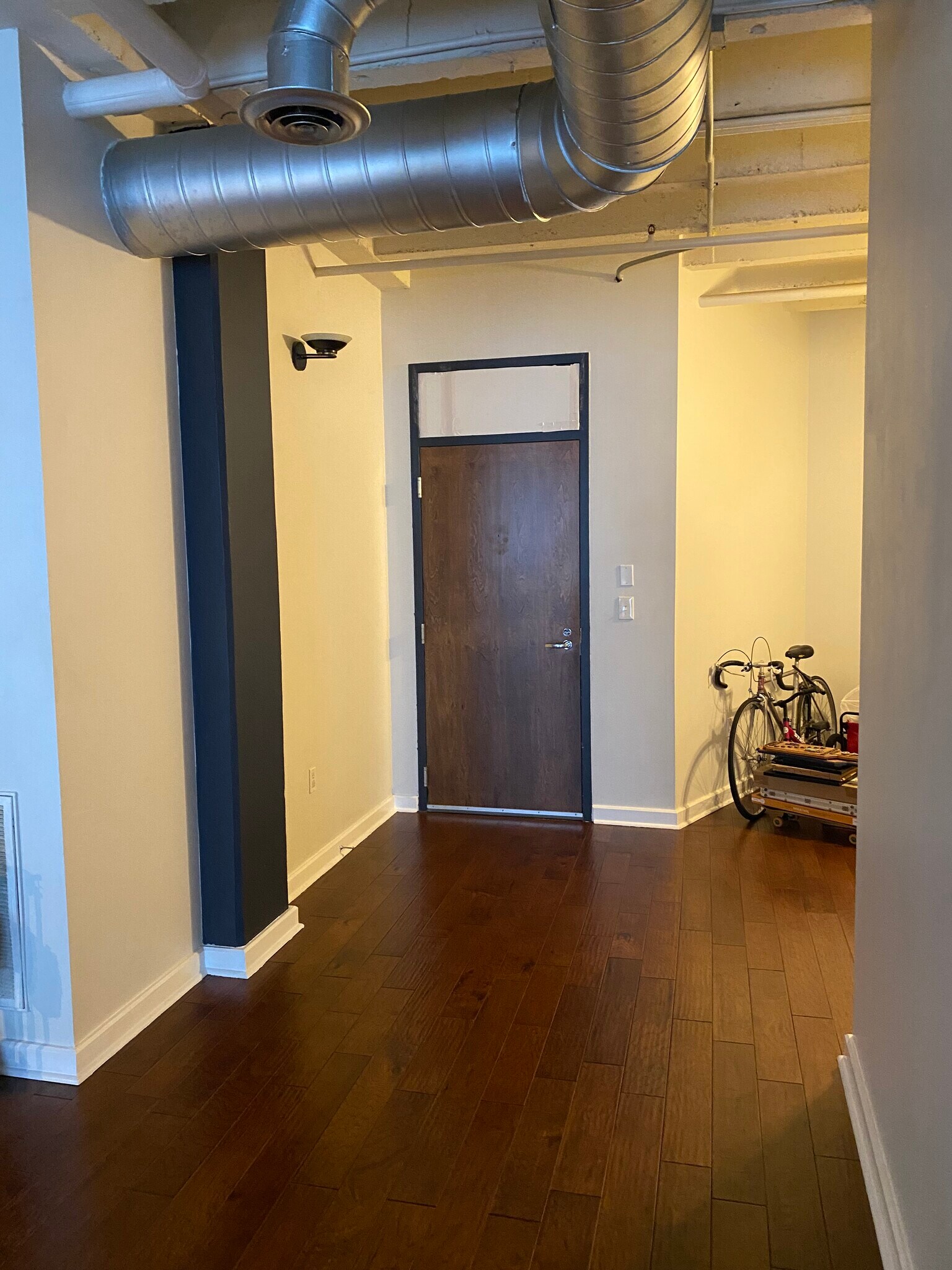 Entry - 805 Peachtree St NE
