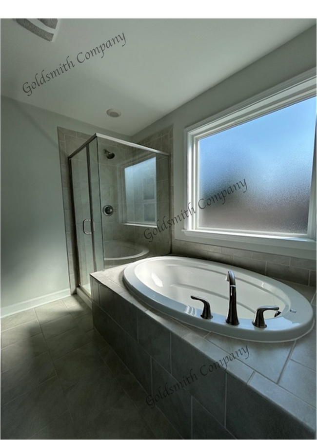 Building Photo - "Spacious Elegance Awaits: 5-Bedroom, 4.5-Bath Gem on Plumblee Lane!"
