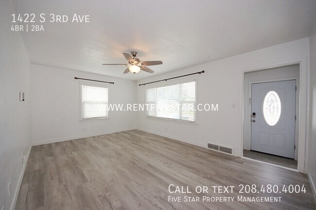 Building Photo - 1422 S 3rd Ave