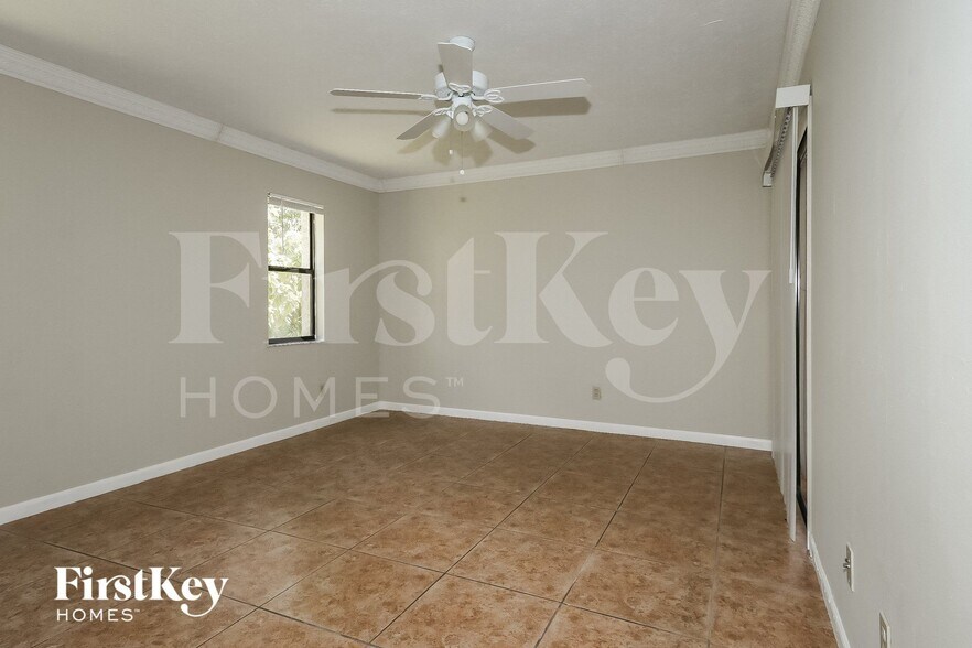 Building Photo - 1829 SW California Blvd