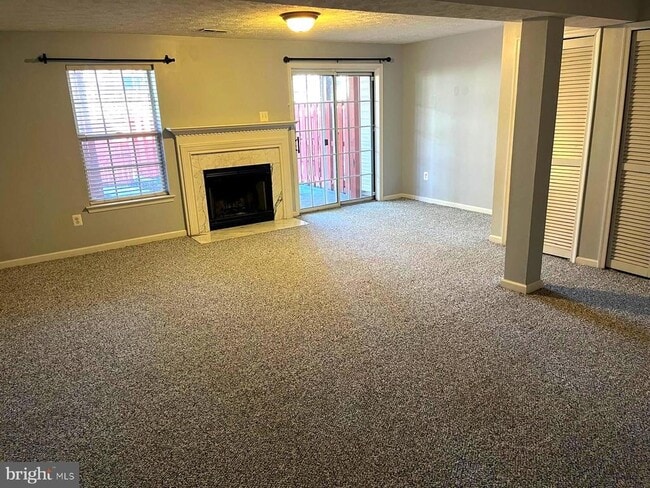 Building Photo - 3280 Halcyon Ct