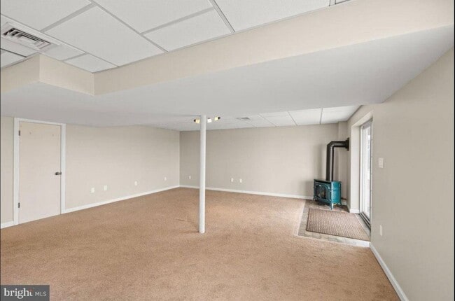 Building Photo - 777 Oak Leaf Ln