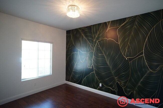 Building Photo - Phenomenal Home In Gossamer Grove!