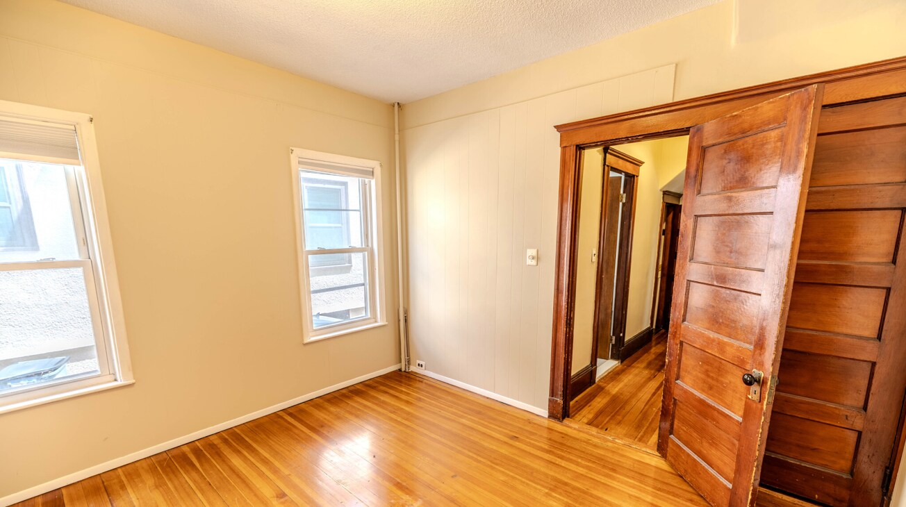 Building Photo - 46 Paulina St