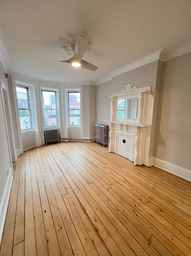 Building Photo - 343 Pavonia Ave