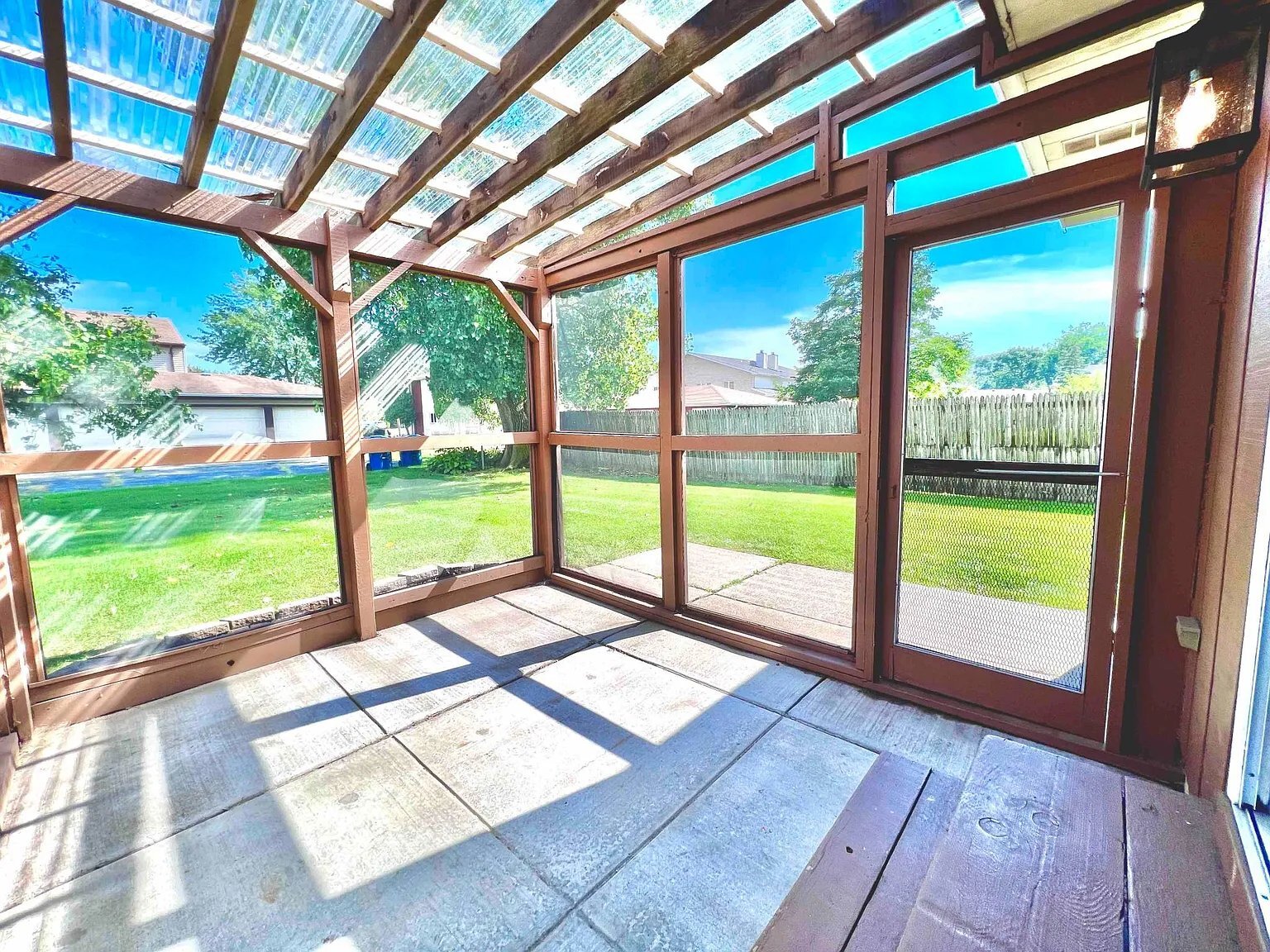 Building Photo - 205 Juniper Dr