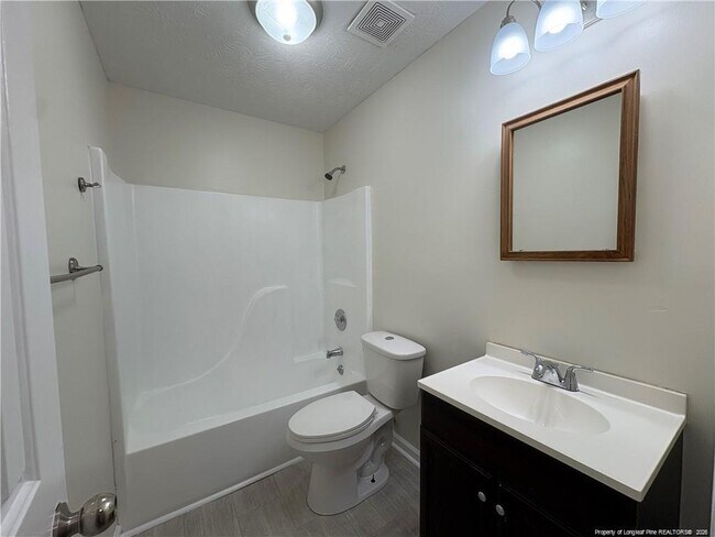Building Photo - 2544 Previs Rd