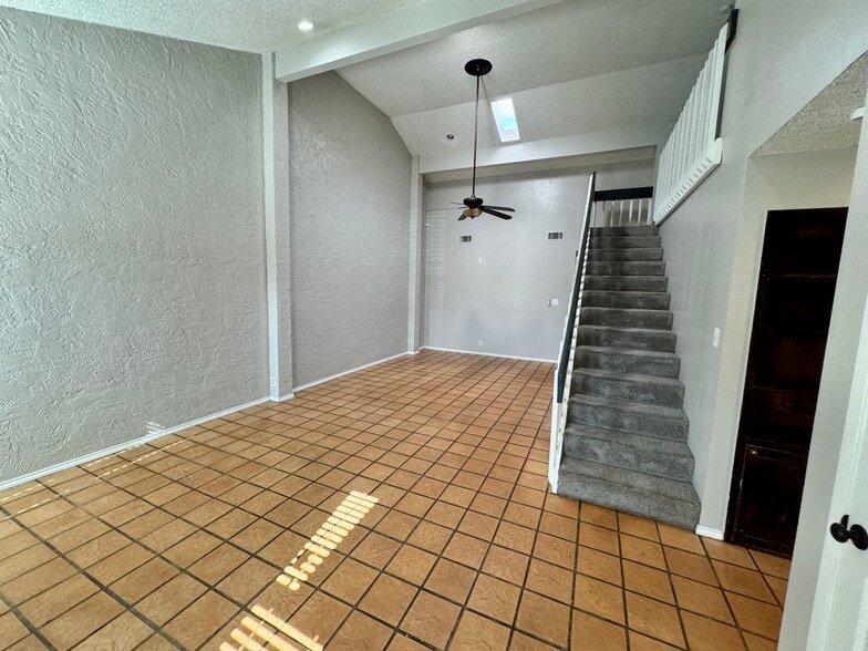 Building Photo - 4528 Lanham St