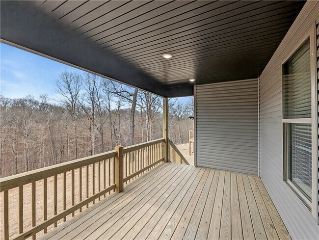 Building Photo - 52 Claxton Dr