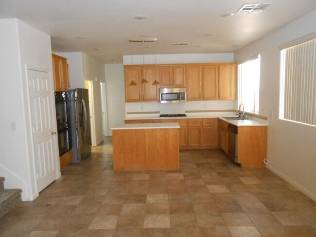 Building Photo - Beautiful 4 Bedroom Home in Summerlin