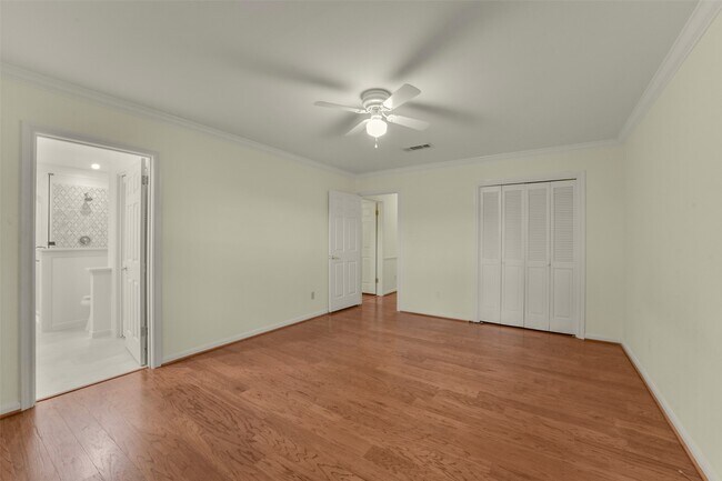 Building Photo - 110 Hillcrest Dr