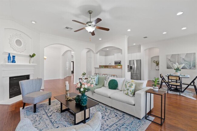 Building Photo - 2529 Mirasol Loop
