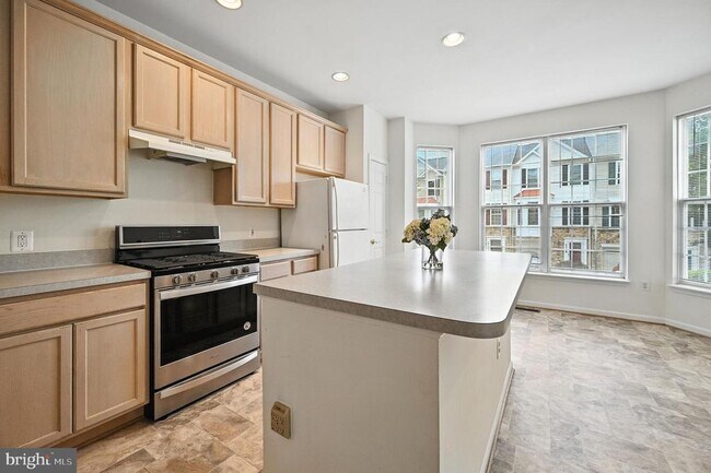 Building Photo - 6949 Banchory Ct