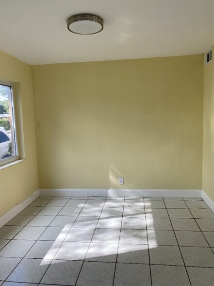 Building Photo - 5290 SW 90th Way